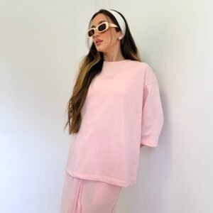 חליפת רקמה ורודה