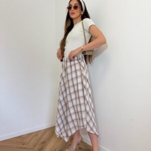 חצאית גלי חומה