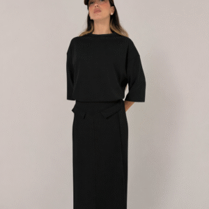 חליפת אלמוג שחורה