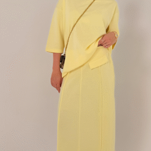 חליפת אלמוג צהובה