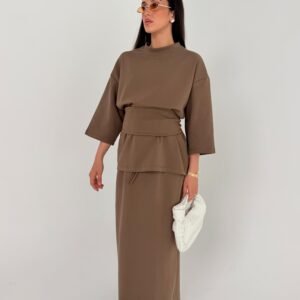 חליפת אוריה חומה