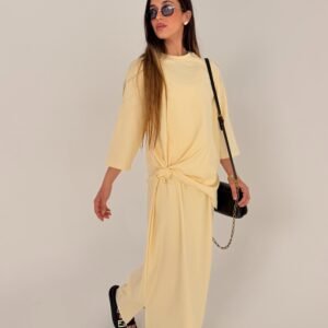 חליפת קשירה צהובה