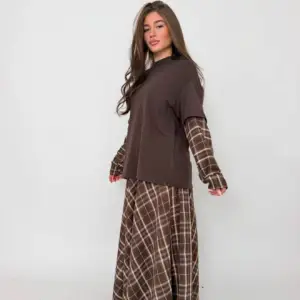 חליפת משבצות קלואי חומה